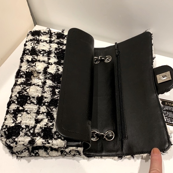 CHANEL 🖤 RARE Black White Tweed Sequins Houndstooth Quilted 2.55 Double Flap Bag - Picture 8 of 16